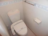 温水シャワー付きトイレです