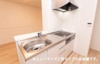 ※参考写真　同建築メーカー施工の同間取完成他物件のものです。色・設備等の違いがある場合がございますので、物件概要設備欄をご確認ください。