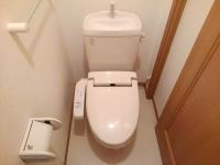 温水シャワー付きトイレです