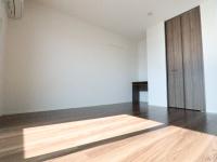 リビング続きのお部屋です