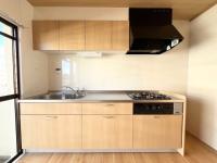 内観写真は同建物他部屋の写真です。